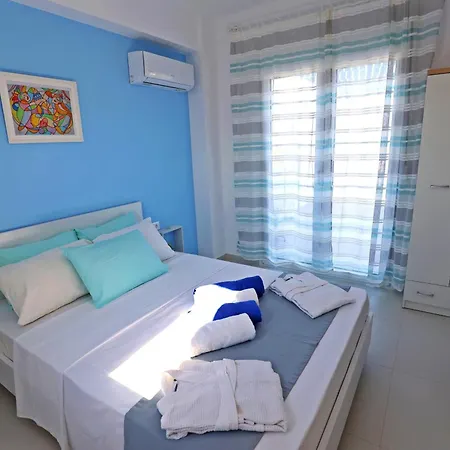 Xenos 7 With A Private Pool Near The Sea