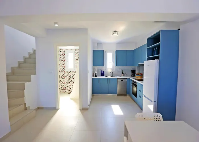 Xenos 7 With A Private Pool Near The Sea * Тигаки