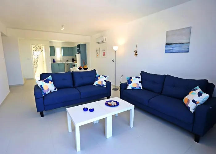 Xenos 7 With A Private Pool Near The Sea Вилла *