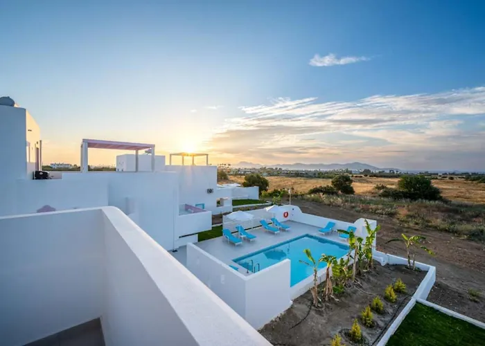 Xenos 7 With A Private Pool Near The Sea Вилла *