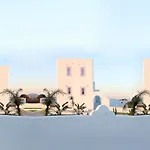 Xenos 7 With A Private Pool Near The Sea Τιγκάκι