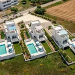 Βίλα Xenos 7 With A Private Pool Near The Sea Τιγκάκι