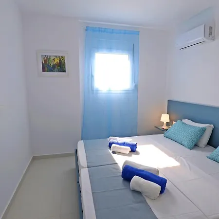 Xenos 7 With A Private Pool Near The Sea וילה Tigaki