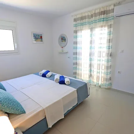 Willa Xenos 7 With A Private Pool Near The Sea *