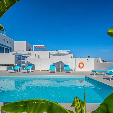 Xenos 7 With A Private Pool Near The Sea וילה